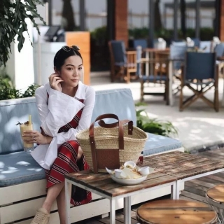什么单品买了10年也不后悔 刘诗诗和热巴的白衬衫