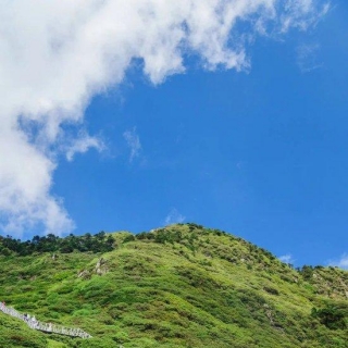 双层海景列车火了 还能躺着看苍山洱海